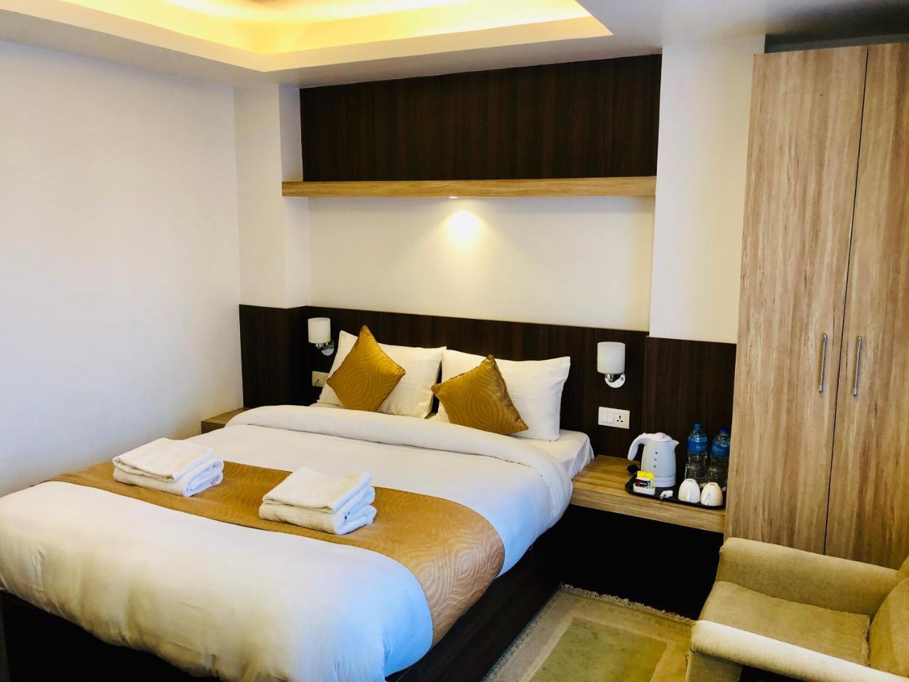 The Milestone Hotel Kathmandu Exterior photo